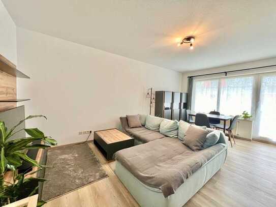 Moderne 2-Zimmer-Wohnung mit großem Balkon und Außenstellplatz