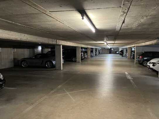 Tiefgaragenstellplatz, Einzelparkplatz zur Vermietung