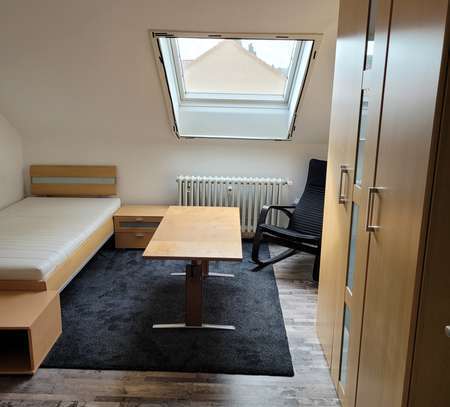 Gemütliches WG-Zimmer in 3-Zimmer-Dachgeschosswohnung nahe Uni Hubland