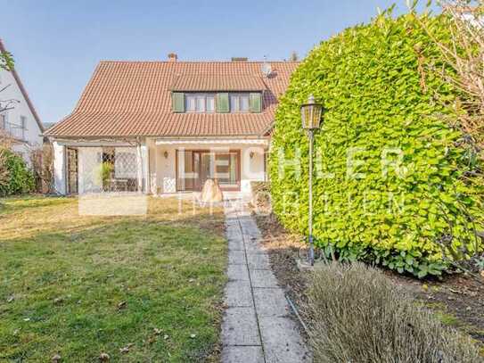 Charmantes Einfamilienhaus im "Dornröschenschlaf" mit großem Garten