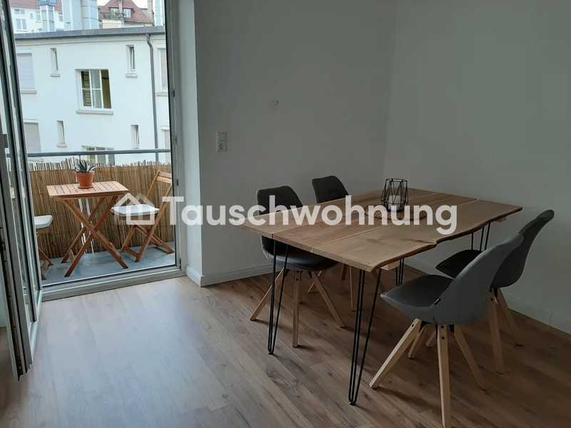 Tauschwohnung: Schöne, helle 3 Zimmerwohnung im Stuttgarter Westen