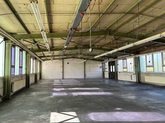 Vielseitige Gewerbehalle: Lager, Werkstatt, Produktion und Büro