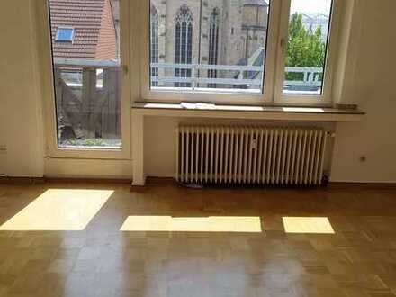 Charmante, sonnige 1-Zi.-Wohnung mit Dachterrasse in Oberhausen-Altstadt zu vermieten