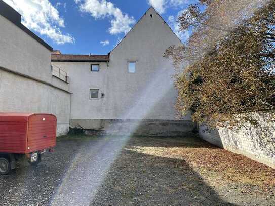 Großzügige Stellplatzfläche mitten im Zentrum