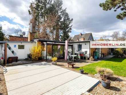 IMMOBERLIN.DE - Modernisierter Bungalow mit Gartenidylle in familiärer Wohnlage