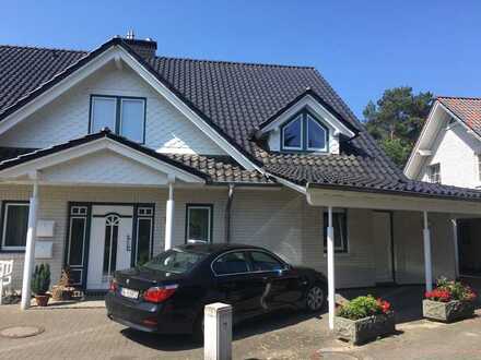 Gepflegtes 5-Zimmer-Einfamilienhaus mit Einbauküche in Hatten, Hatten-Sandkrug