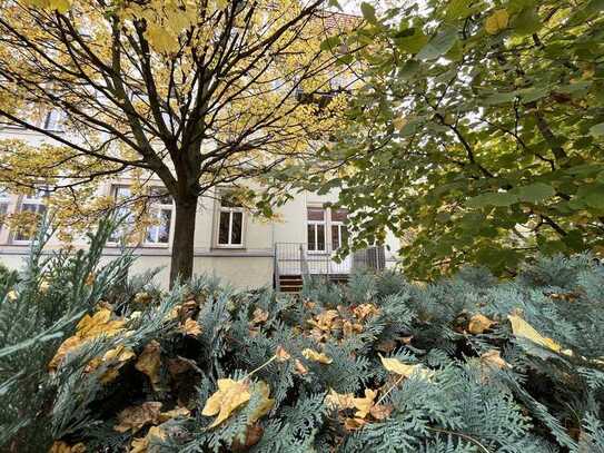 Sofort verfügbar! Schicke Wohnung mit 2 Balkonen, Terrasse und Pkw-Stellplatz in Dresden-Plauen!