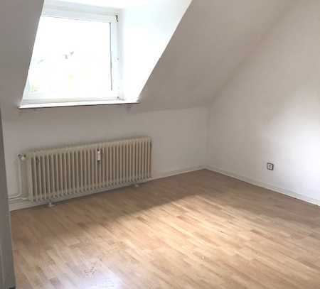 Schöne 2-Zimmer Wohnung an ruhiger Anliegerstraße