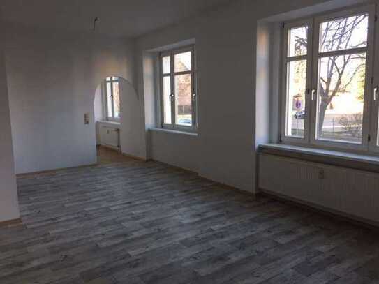 Großzügiges 2-Raum-Apartment im Erdgeschoss wartet auf Sie!!!!