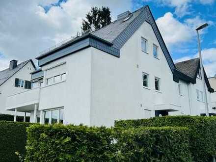 Höhenlage "WIESBADEN-SONNENBERG" : 4 Zimmer-Wohnung & 50 m² Sonnen-Terrasse für anspruchvolles Paar.