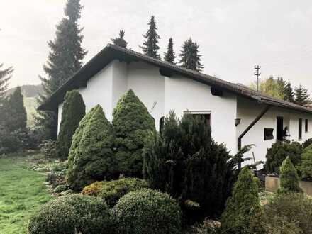 Einfamilienhaus mit Werkstatt, Büro und großem Garten