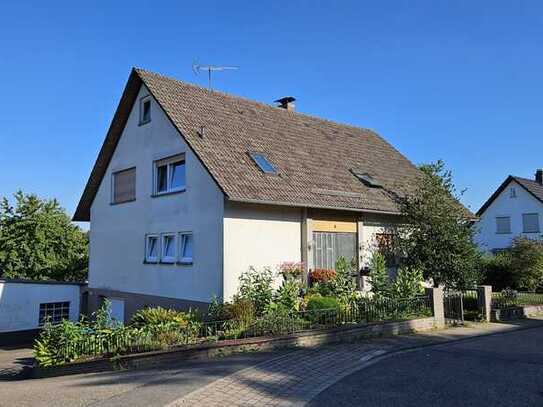 Schöne 3 Zimmer DG-Wohnung 92m² in Schwarzach