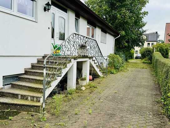 Winkelbungalow mit 1.800m² Grundstück in Bad Sassendorf - bebaubare Fläche vorhanden