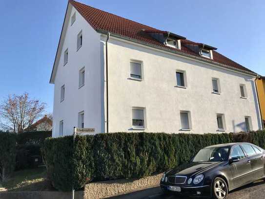 Schöne, helle 3-Zimmer-Wohnung direkt in Eppingen, Tageslicht Bad