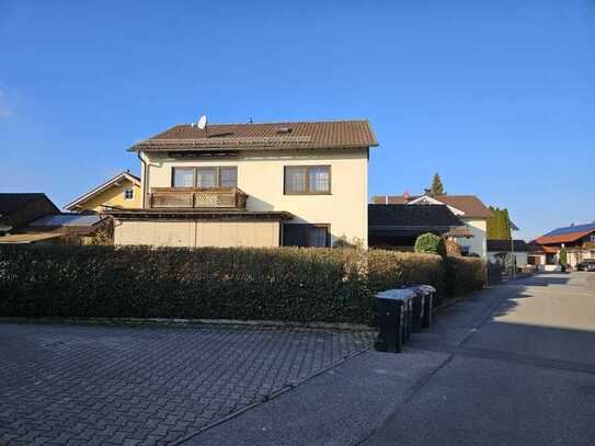 Einfamilienhaus mit Freisitz Garage und wunderschönem Garten