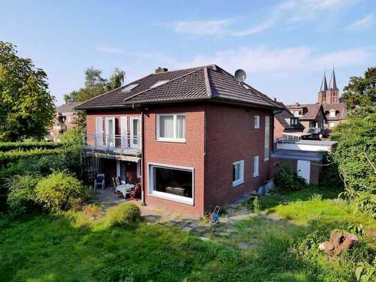 Großzügiges Stadthaus mit schönem Grundstück (zusätzlich bebaubar) im Herzen von Kleve