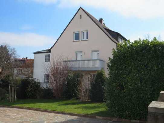 Doppelhaushälfte in bevorzugter Lage in Neustadt an der Weinstraße mit Garten und großer Garage