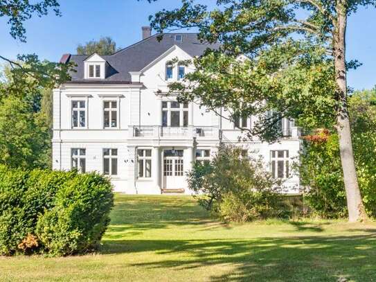 -Ob Wohnen oder Gewerbe- Dieses Herrenhaus bietet viele Möglichkeiten