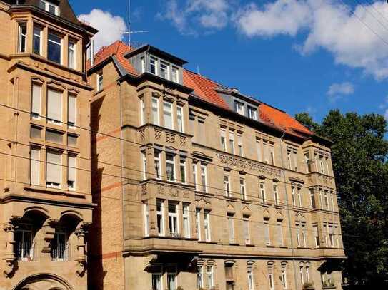 Helle 3 Zimmer Altbau-Wohnung mit großem Balkon im Stuttgarter Westen - Provisionsfrei