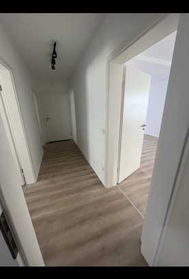 Kernsaniert: schöne 3-Zimmer-Wohnung in Osnabrück 
mit Garage und Garten