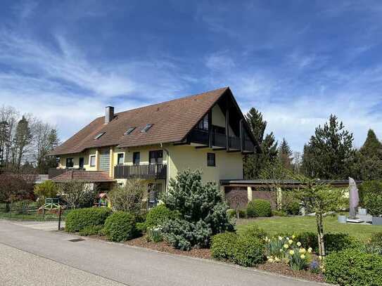 Rotensol: Bezugsfreie 3-Zimmerwohnung in herrlicher, naturnaher Wohnlage mit Garage