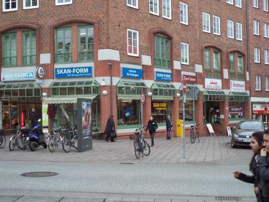 sonnige Südlage-Blick auf den Klingenberg im Ärztehaus Ecke Sandstr./Aegidienstraße