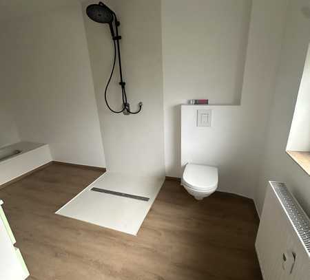 Sanierte 4 Zimmer statt Haus Provisonsfrei !!!