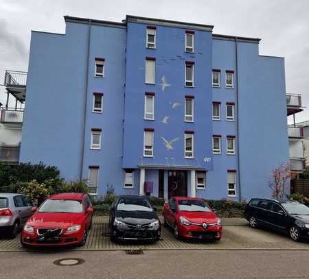 Schöne 4-Raum-Wohnung mit gehobener Innenausstattung mit Balkon und EBK in Stuttgart