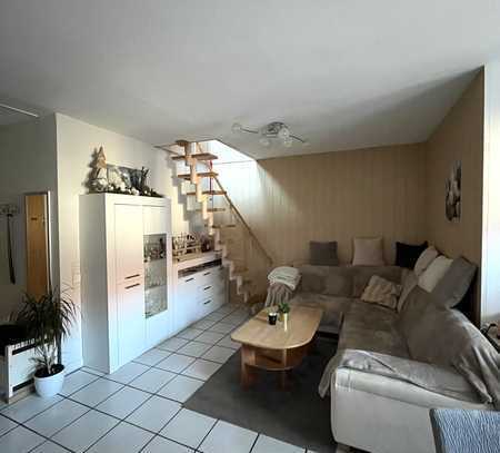 Schöne 3,5 Zimmer-Wohnung mit Balkon und EBK in Kirchheim