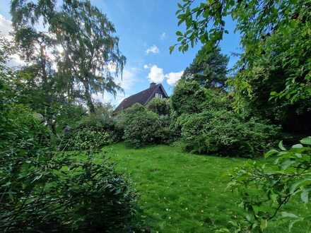 Kleines idyllisches Holzhaus auf
tollem Grundstück fußläufig
zum Ostseestrand