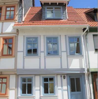 Modernisiertes Einfamilienhaus mit Terrasse, Balkon und Einbauküche, in Altstadtlage!