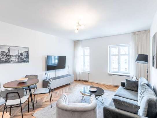 Stylish and Spacious 2 Bedroom Apartment in Mitte