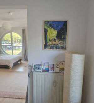 Sonnige kl. Eck-Wohnung mit Balkon und TG