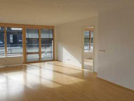 Großzügige 3-Zimmer-Wohnung mit Balkon und Terrasse in Margetshöchheim