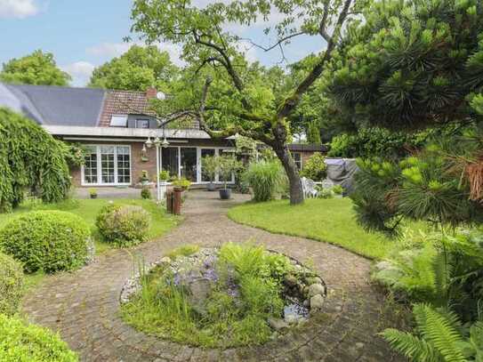 Gepflegte Doppelhaushälfte auf schönem Eigenlandgrundstück mit großem Garten, Terrasse und Garage