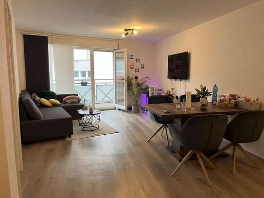 Zentrale 2-Zimmer-Wohnung mit Balkon und EBK in Ludwigsburg