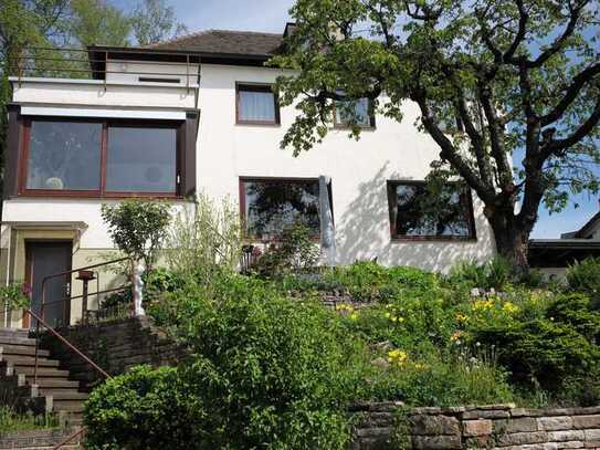 Große Wohnung/Haus in guter, ruhiger Aussichtslage von Tübingen