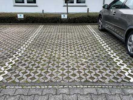 Parkplatz, KFZ - Außenstellplatz - Nähe Bahnhof zu vermieten,