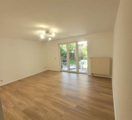 Renovierte, helle 2 Zimmer EG Wohnung 55 qm