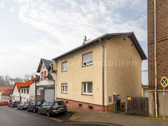 Charmantes Zweifamilienhaus in zentraler Lage von Nidderau