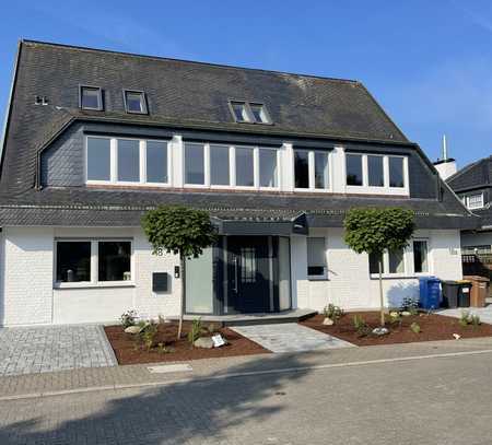 Top-Moderne 200qm Wohnung mit Garten im sanierten 2-Familienhaus in Ratingen Lintorf