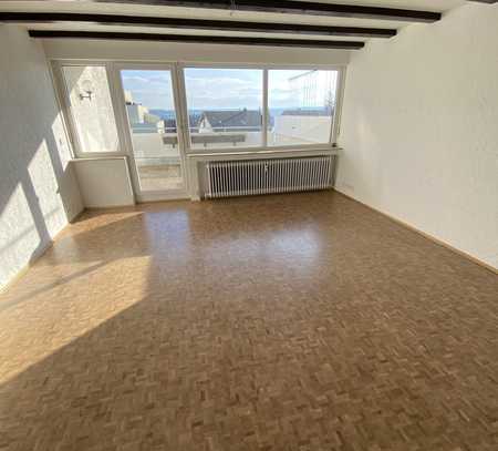 Exklusive 3,5-Raum-Wohnung mit gehobener Innenausstattung mit Einbauküche in Schönaich