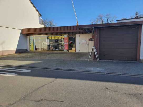 Von Privat Büro, Laden, Lager 1- ca. 120 m² 1200,€ Lager, Büro 2 - 195 m² 1200, € zu vermieten