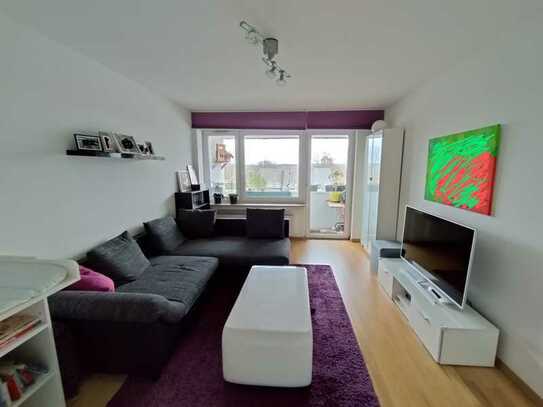 Freundliche 2 1/2 Zimmer-Wohnung mit Einbauküche und Balkon in Bochum
