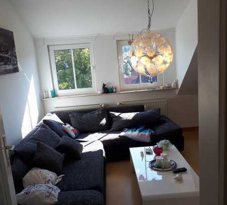 Stilvolle 2,5-Zimmer-DG-Wohnung mit EBK in Niedernhausen