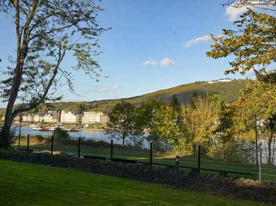 Wohnung in direkter Rheinlage mit Siebengebirgsblick