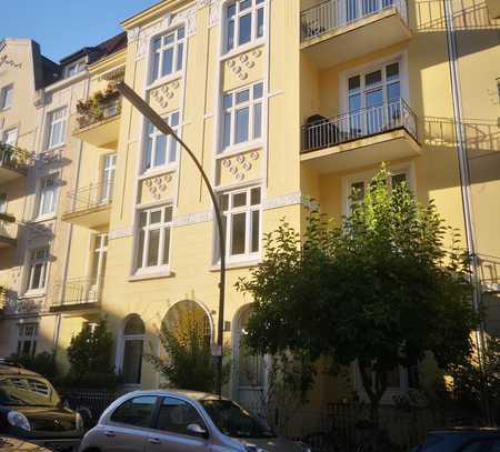 Klassische 4,5 Zimmer Endetagen Jugendstil Altbau Wohnung in Hamburg Eppendorf