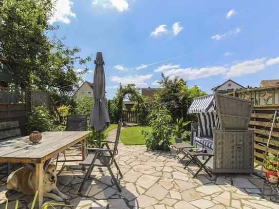 Charmantes Reihenmittelhaus mit Garten und Garage in ruhiger Wohnlage