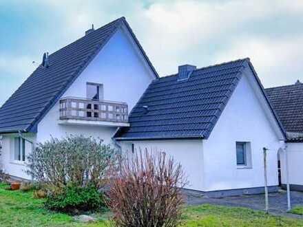 ***EIN BEZAUBENDES ZUHAUSE***MIT GROSSEM GARTEN***