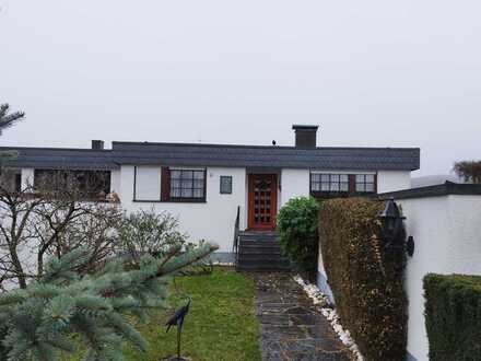Haus mit Garten und Garage zu vermieten